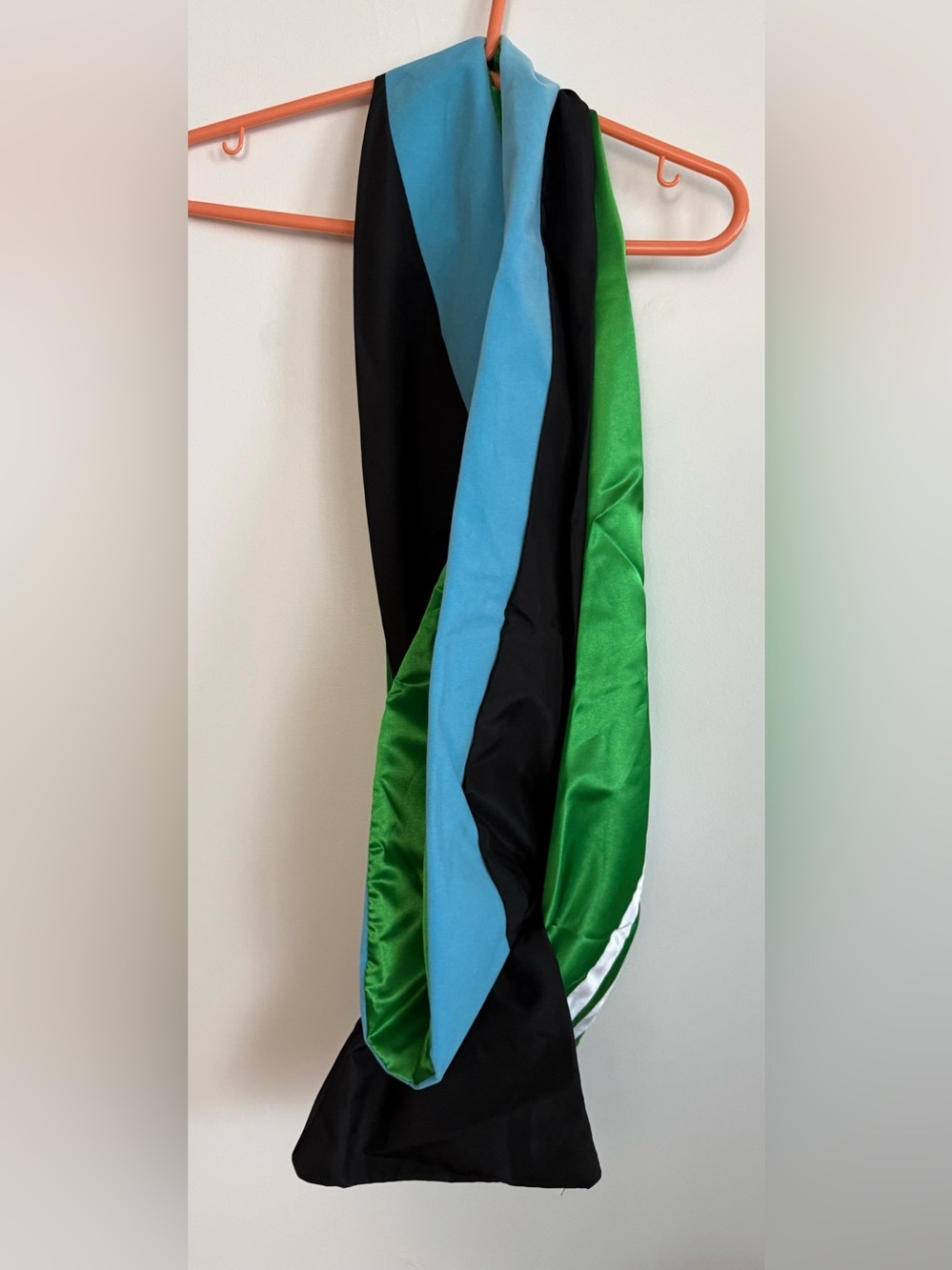 Graduation Hood Masters - Picture 2 of 4
